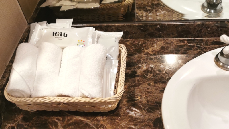 ハンドタオルとアメニティ