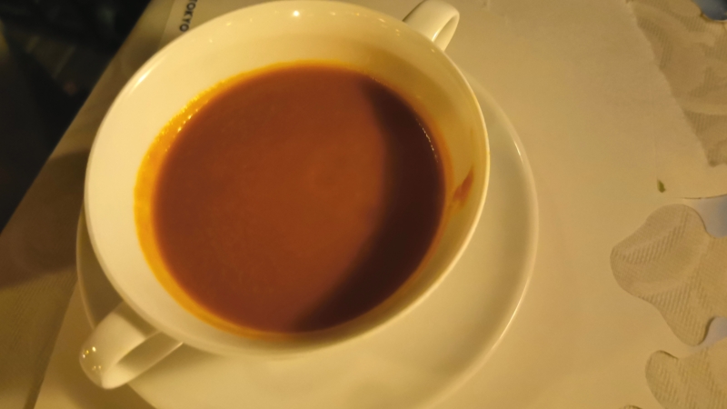 赤茶色のスープ