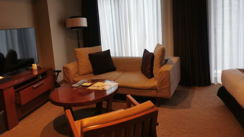 ソファのあるリビング